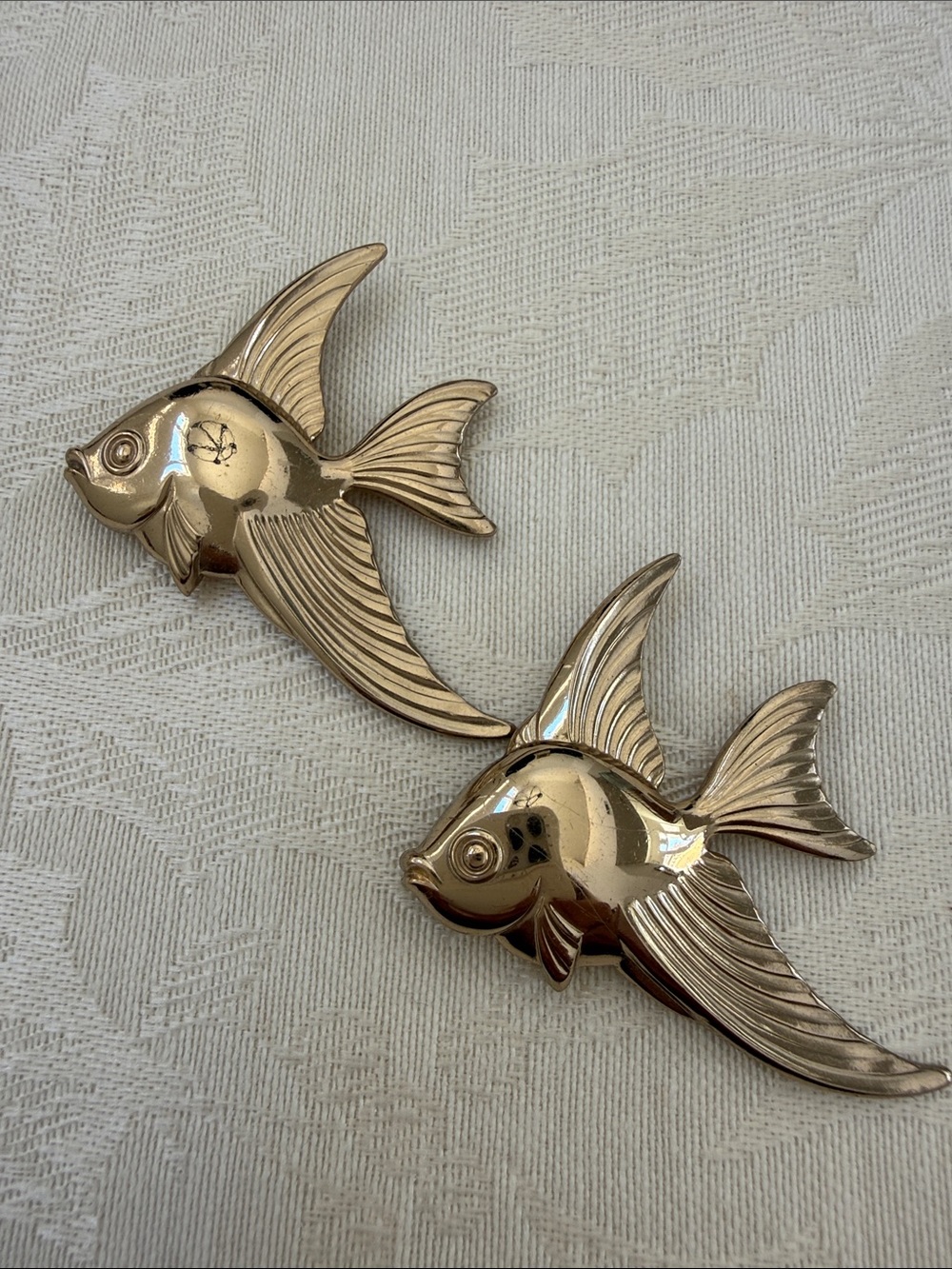 Vintage Gold Tone Fish Brooch Pin Set of 2 Lightweight Coastal Nautical
